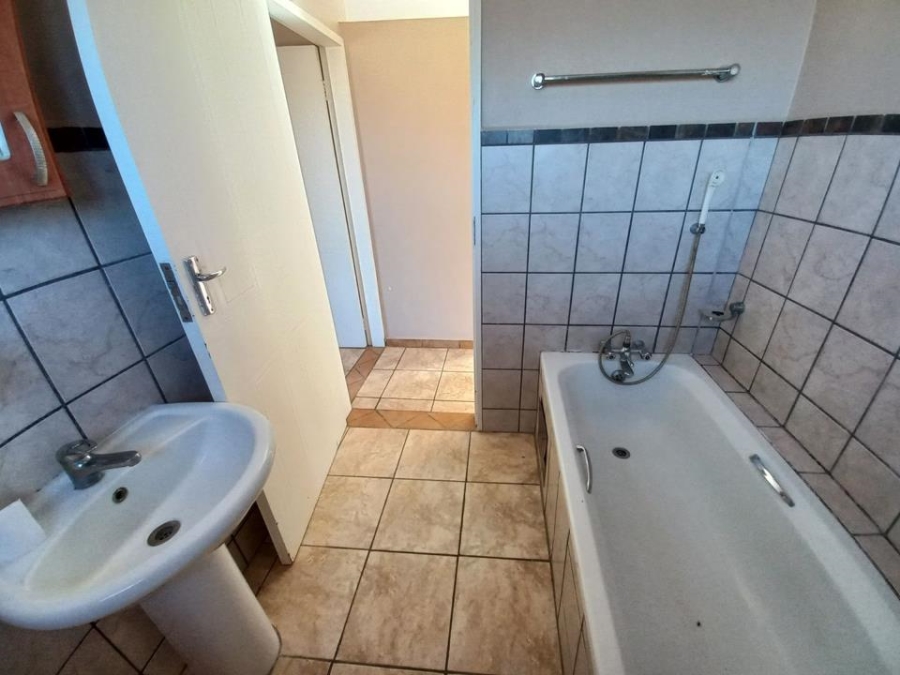 2 Bedroom Property for Sale in Potchefstroom Rural North West